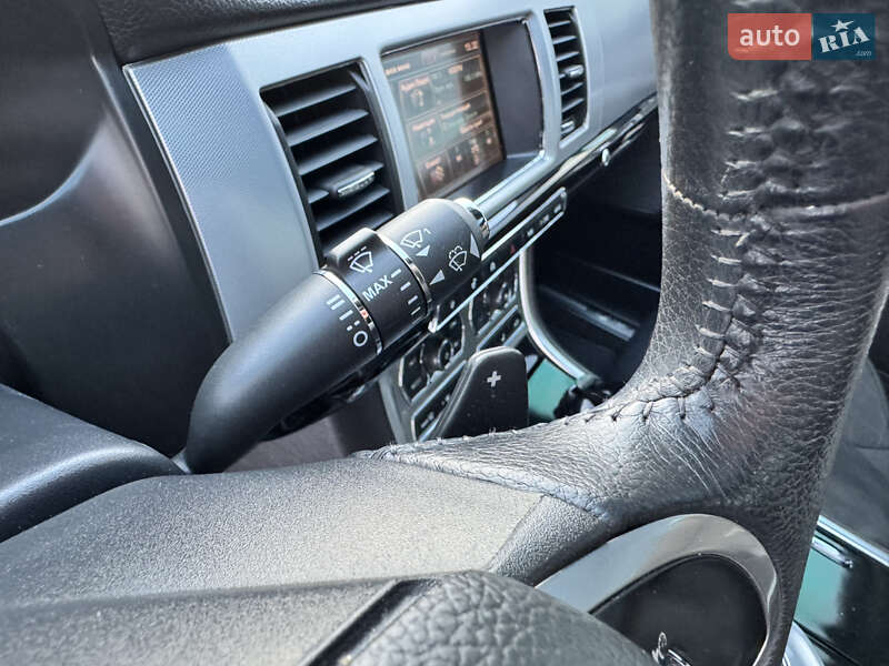 Седан Jaguar XF 2015 в Киеве