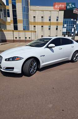 Седан Jaguar XF 2015 в Харькове