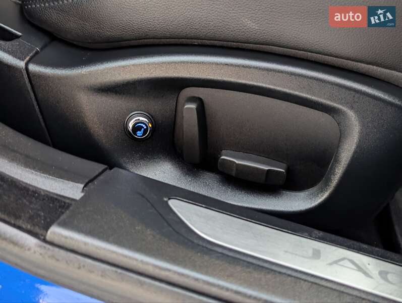 Седан Jaguar XF 2016 в Млинове фото 21 Седан Jaguar XF 2016 в Млинове