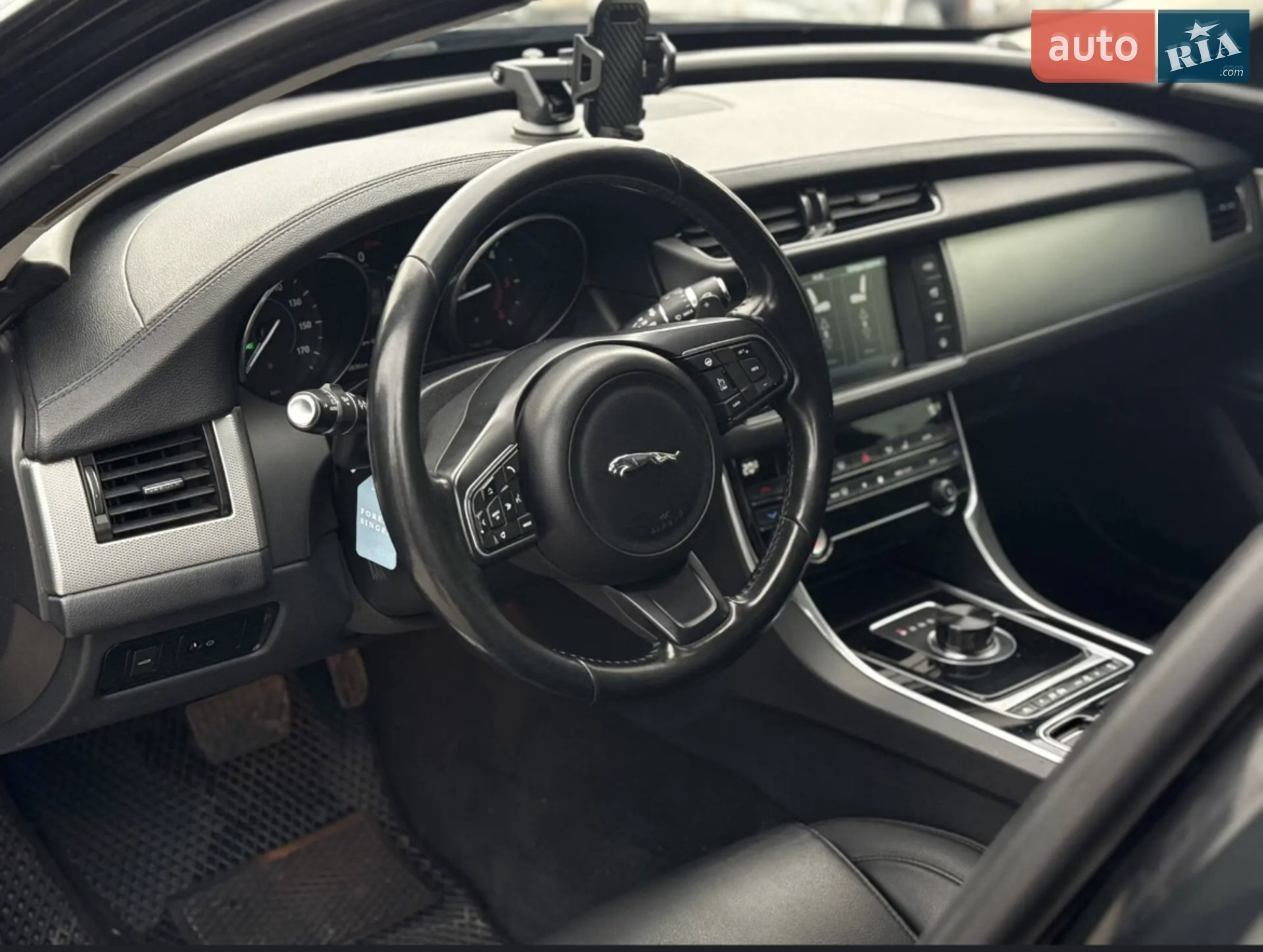 2016 Jaguar XF - мініатюра 15
