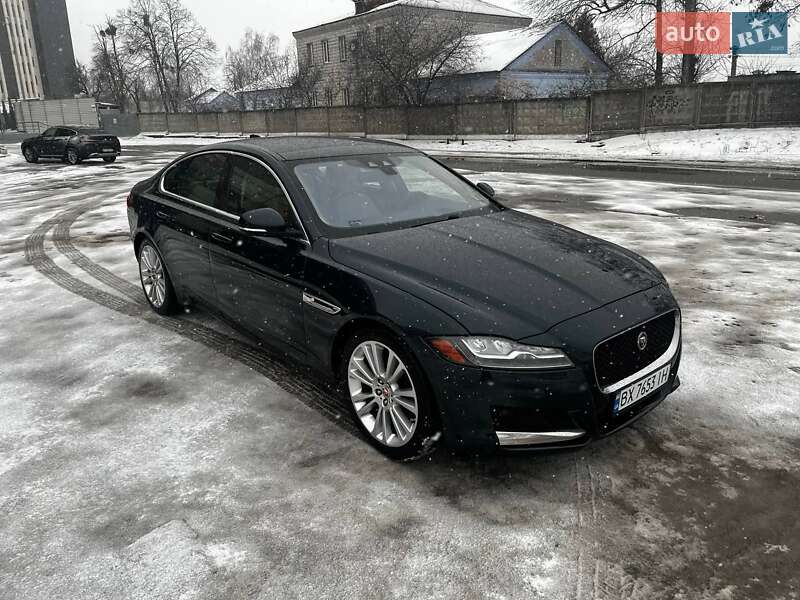 Седан Jaguar XF 2016 в Киеве фото 15 Седан Jaguar XF 2016 в Киеве