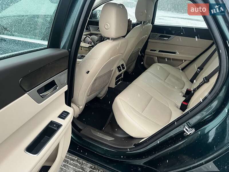 Седан Jaguar XF 2016 в Киеве фото 27 Седан Jaguar XF 2016 в Киеве