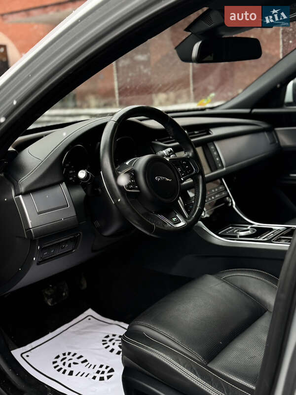 Универсал Jaguar XF 2018 в Бурштыне фото 26 Универсал Jaguar XF 2018 в Бурштыне