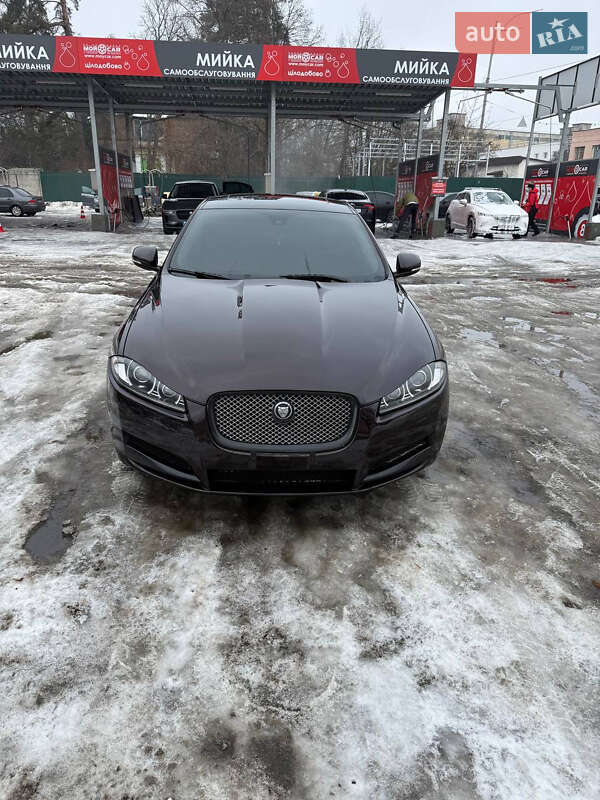 Jaguar XF 2013