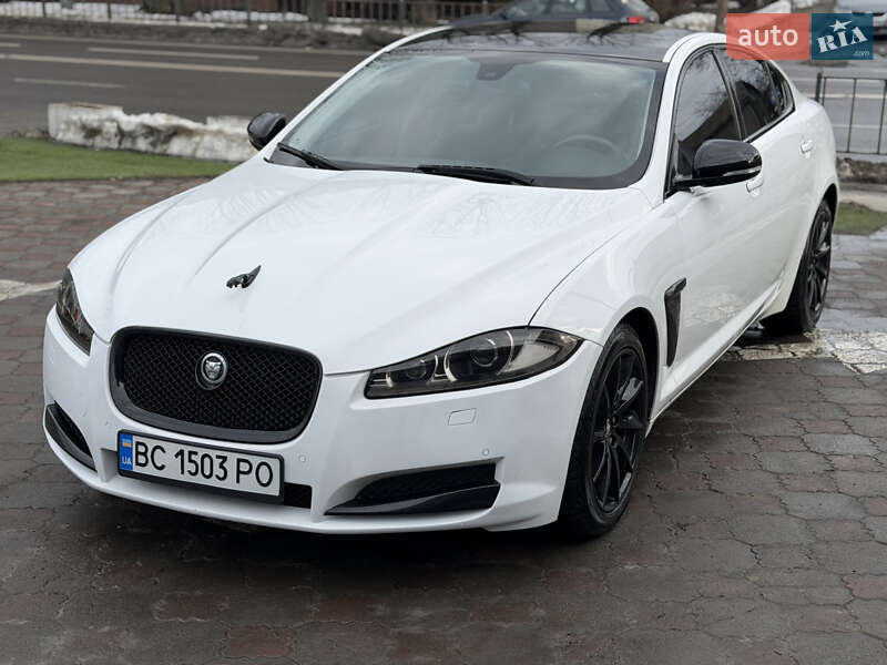 Седан Jaguar XF 2013 в Львове