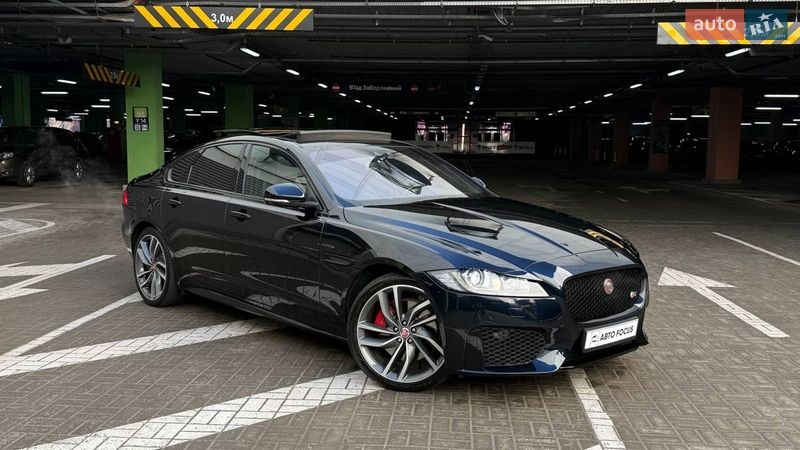 Седан Jaguar XF 2015 в Киеве