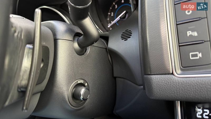 Седан Jaguar XF 2015 в Киеве