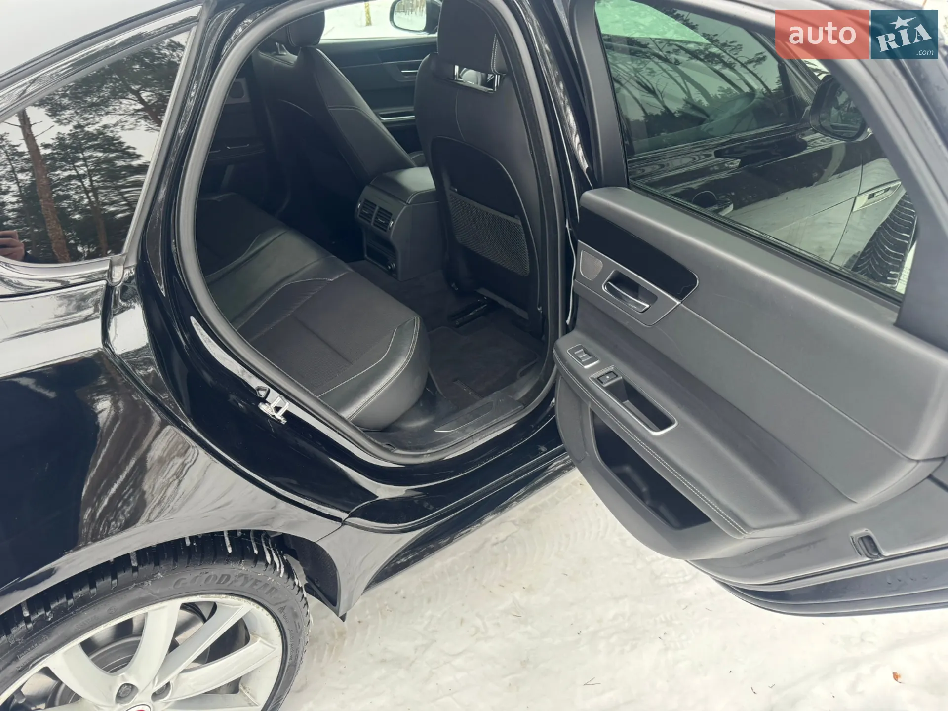 2018 Jaguar XF - мініатюра 33