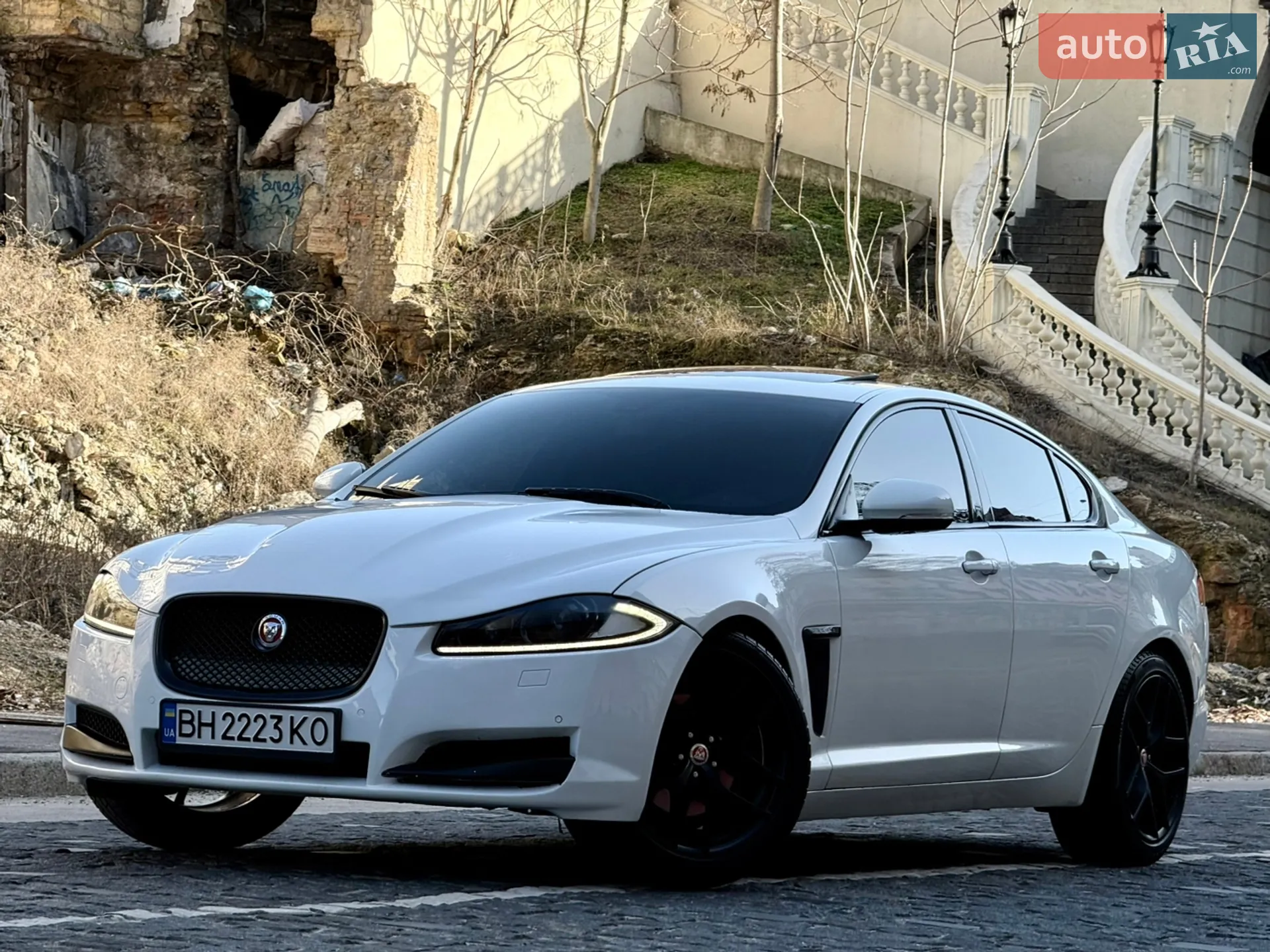 2014 Jaguar XF - мініатюра 4