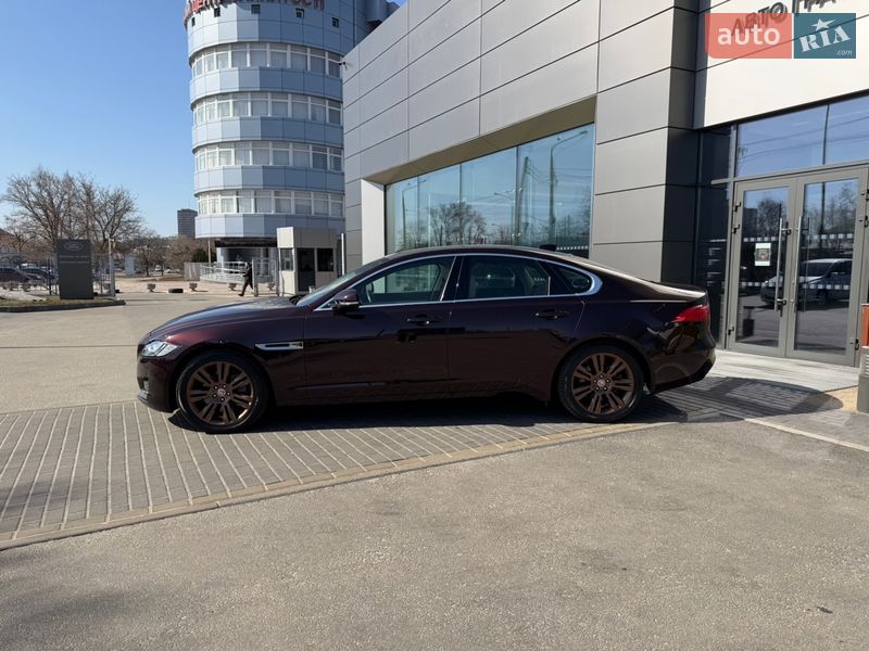 Седан Jaguar XF 2019 в Харкові