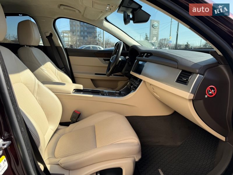 Седан Jaguar XF 2019 в Харкові