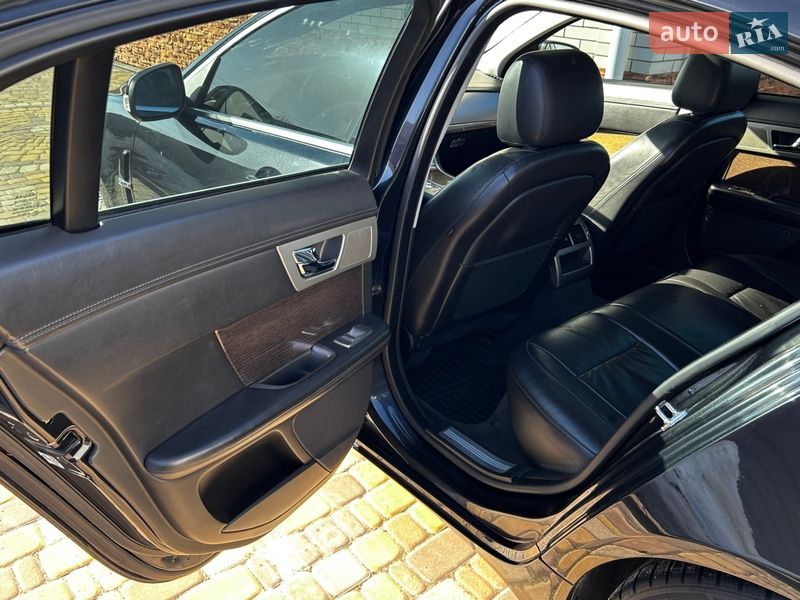 Седан Jaguar XF 2008 в Нежине