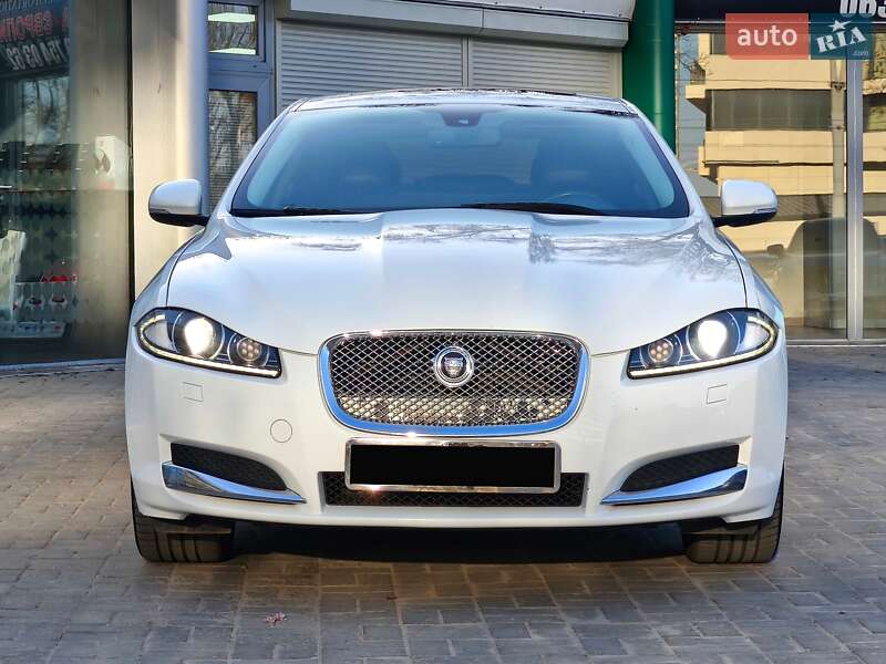 Седан Jaguar XF 2013 в Днепре