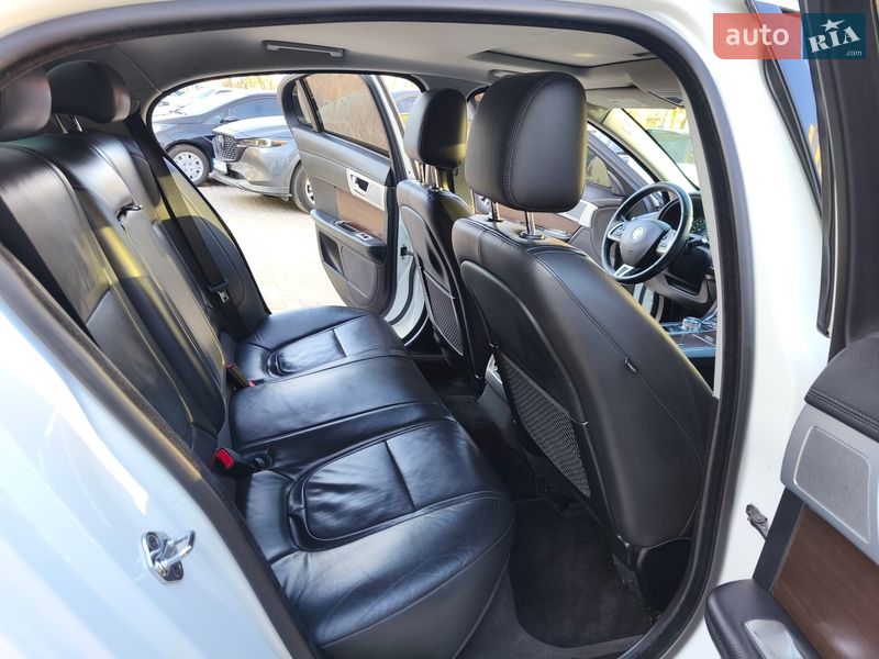 Седан Jaguar XF 2013 в Днепре