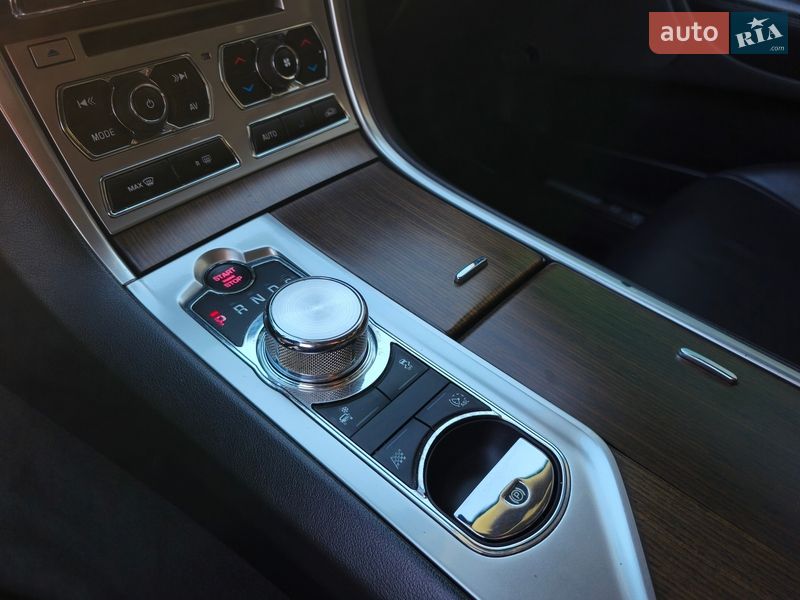 Седан Jaguar XF 2013 в Днепре
