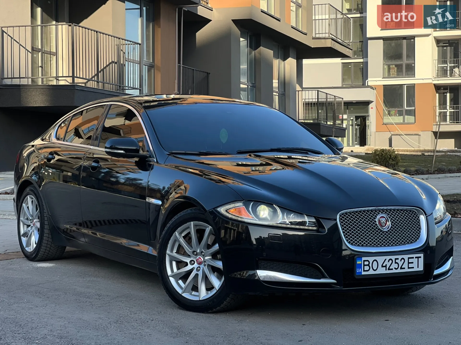 2014 Jaguar XF - мініатюра 4