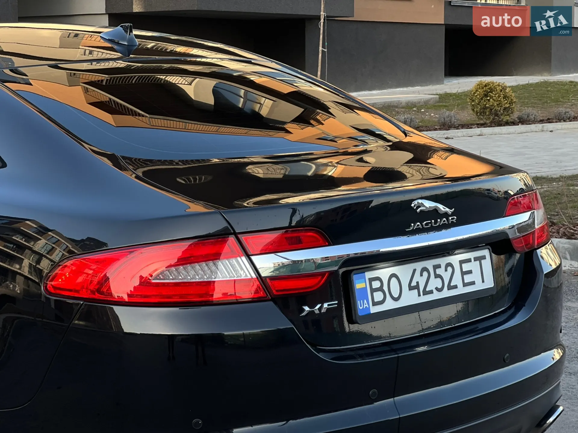 2014 Jaguar XF - мініатюра 16