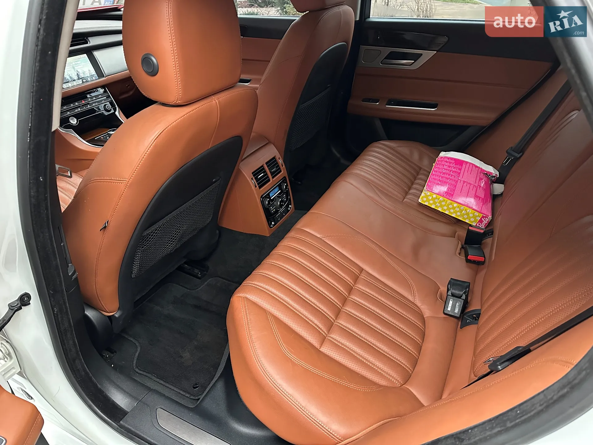 2016 Jaguar XF - мініатюра 9