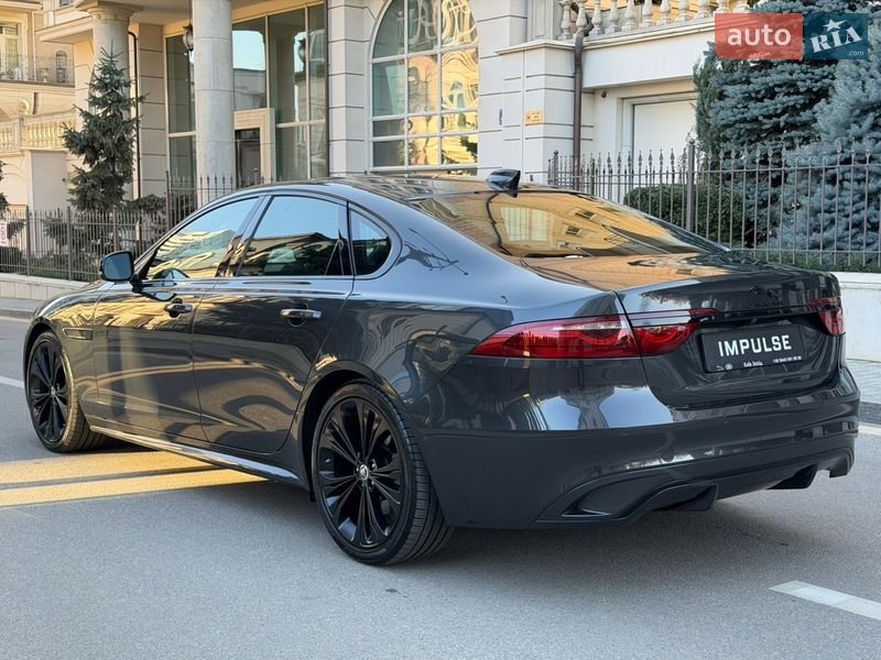 Седан Jaguar XF 2024 в Києві