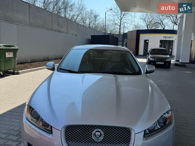 Седан Jaguar XF 2012 в Одессе
