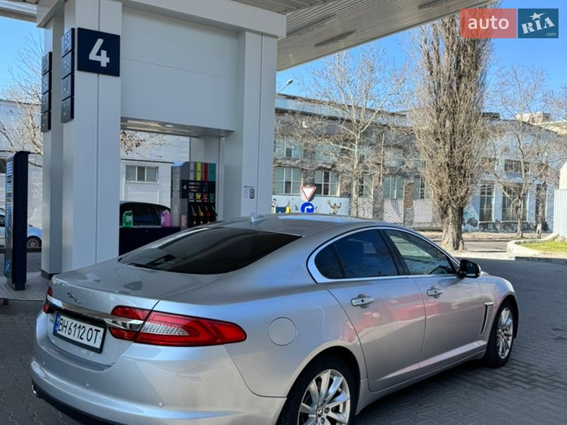 Седан Jaguar XF 2012 в Одессе
