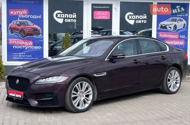 Седан Jaguar XF 2018 в Львове