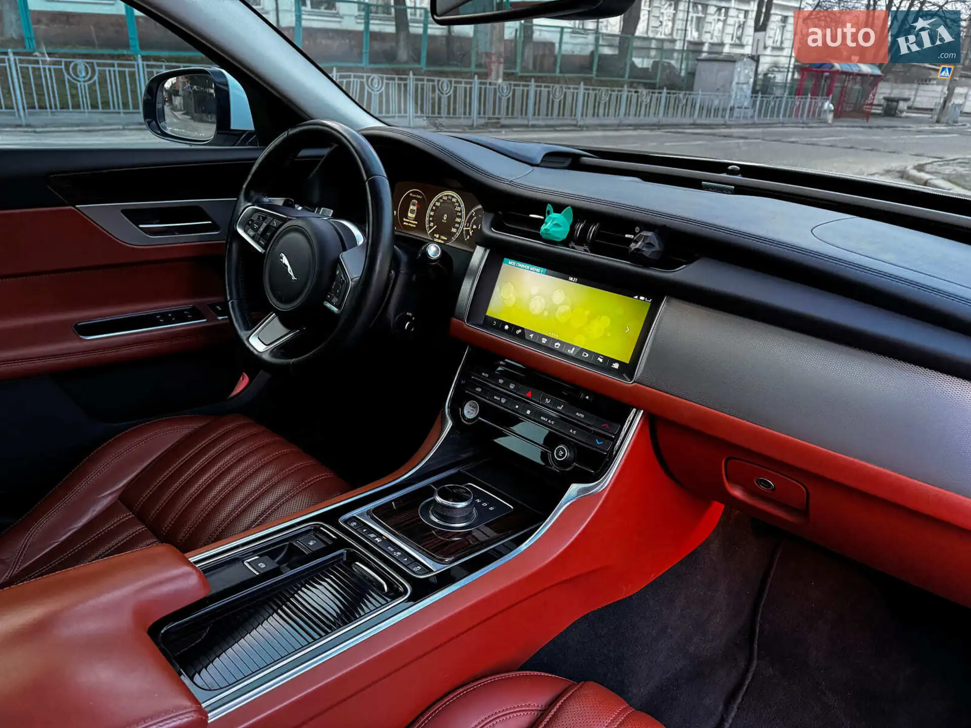 2017 Jaguar XF - мініатюра 42