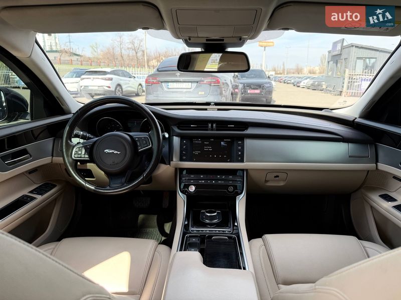 Седан Jaguar XF 2016 в Кривом Роге фото 52 Седан Jaguar XF 2016 в Кривом Роге