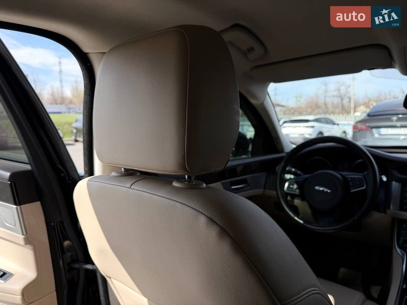 Седан Jaguar XF 2016 в Кривом Роге фото 59 Седан Jaguar XF 2016 в Кривом Роге