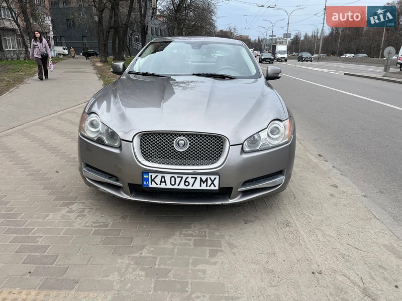 Седан Jaguar XF 2008 в Києві