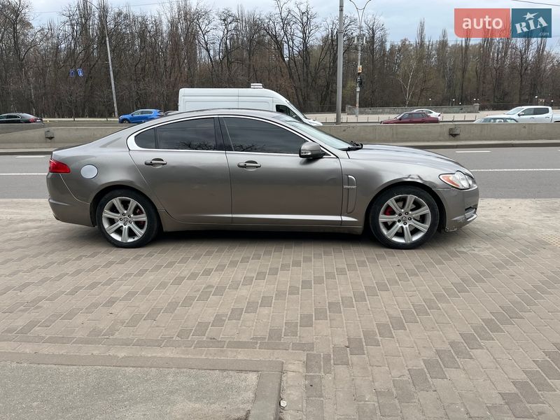 Седан Jaguar XF 2008 в Києві