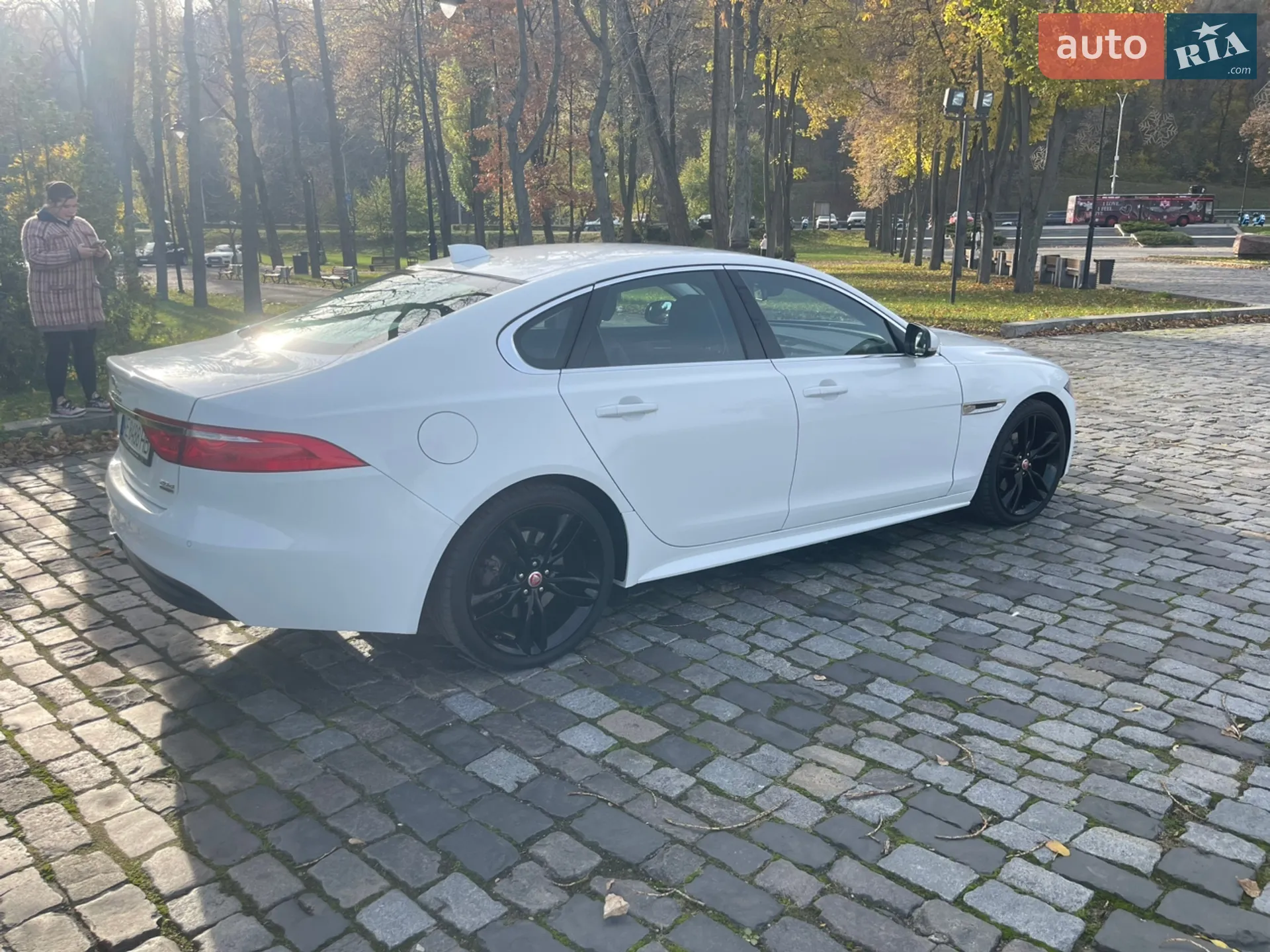2017 Jaguar XF - мініатюра 9