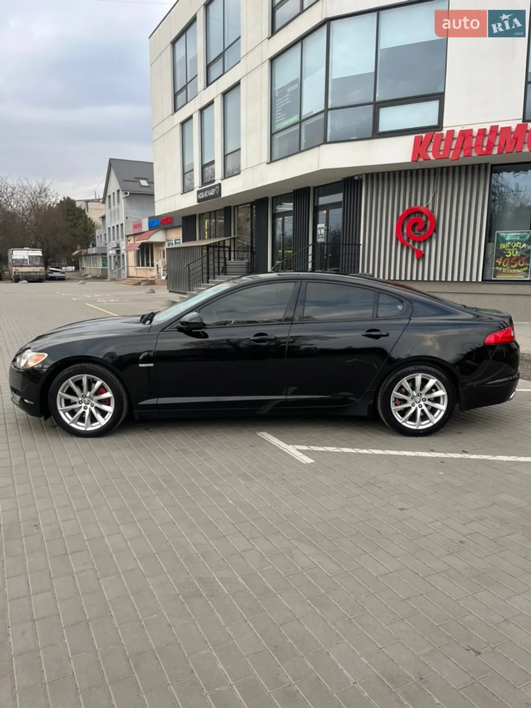 2011 Jaguar XF - мініатюра 4
