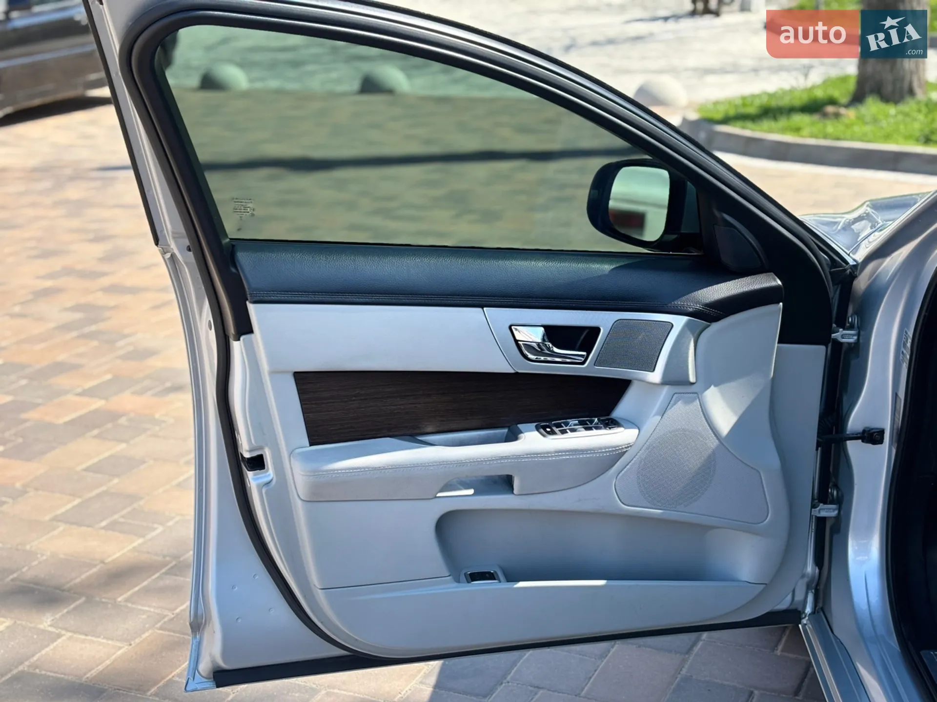 2014 Jaguar XF - мініатюра 14