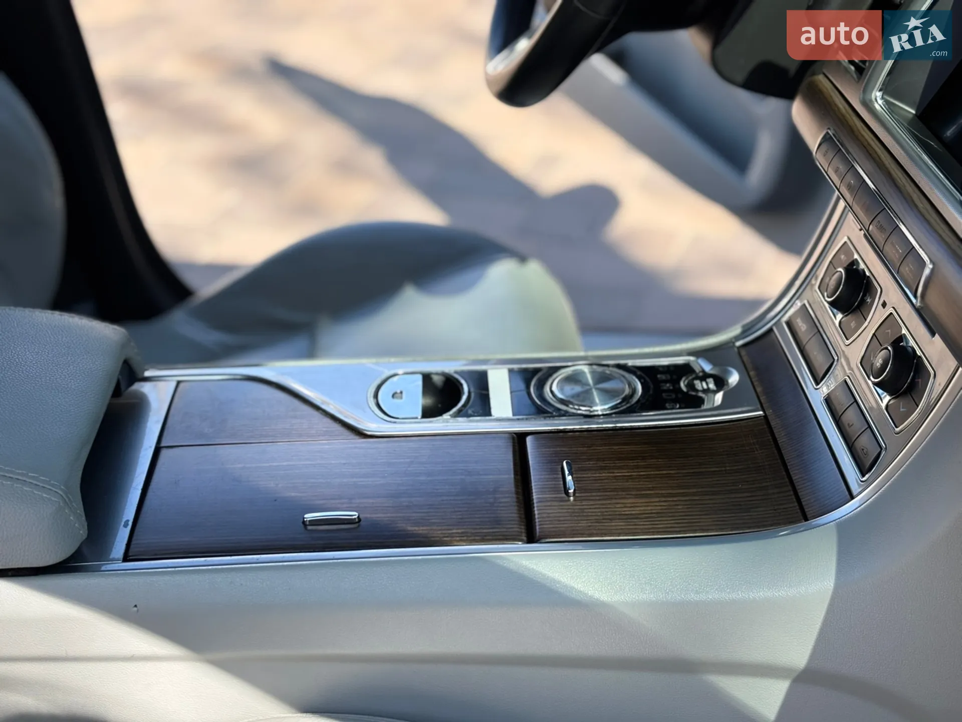 2014 Jaguar XF - мініатюра 24
