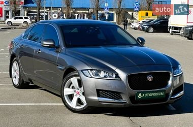 Седан Jaguar XF 2018 в Киеве
