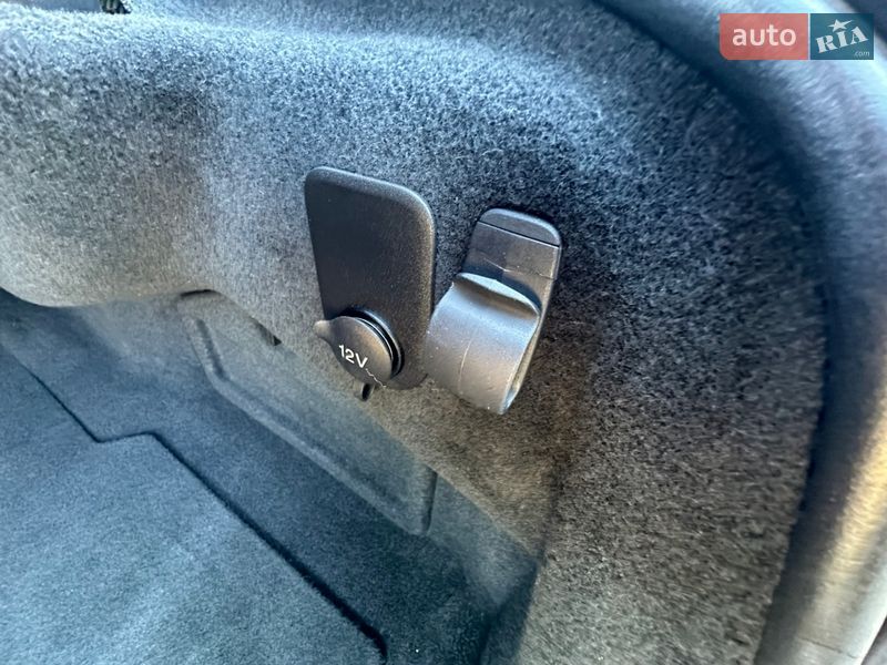 Седан Jaguar XF 2016 в Киеве фото 37 Седан Jaguar XF 2016 в Киеве