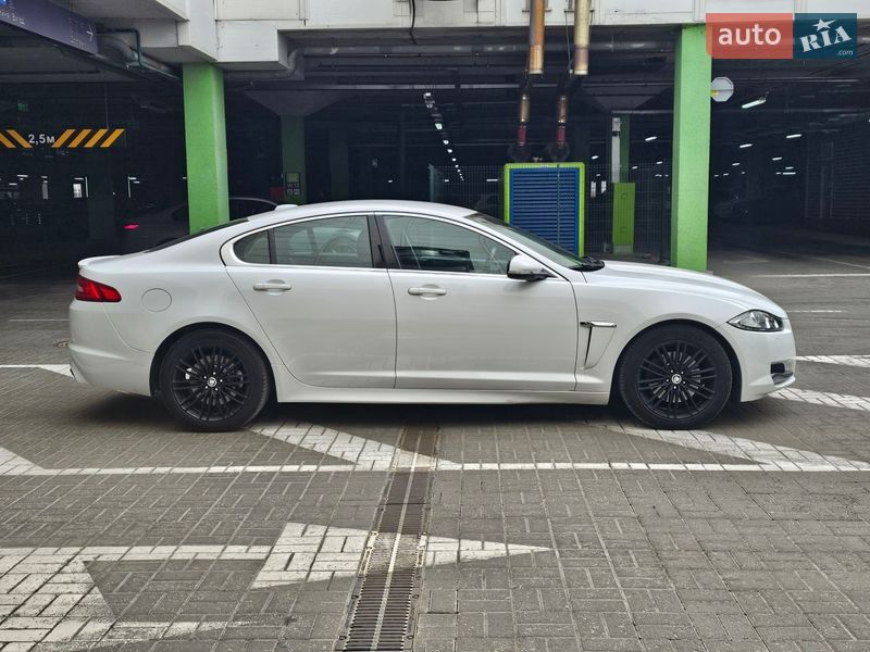 Седан Jaguar XF 2012 в Киеве фото 14 Седан Jaguar XF 2012 в Киеве