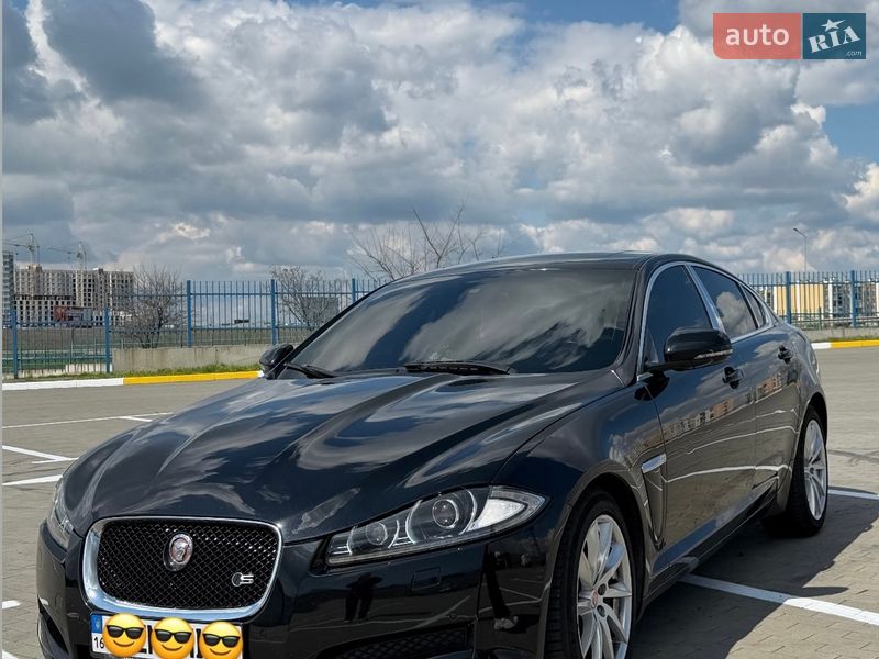 Седан Jaguar XF 2015 в Одесі