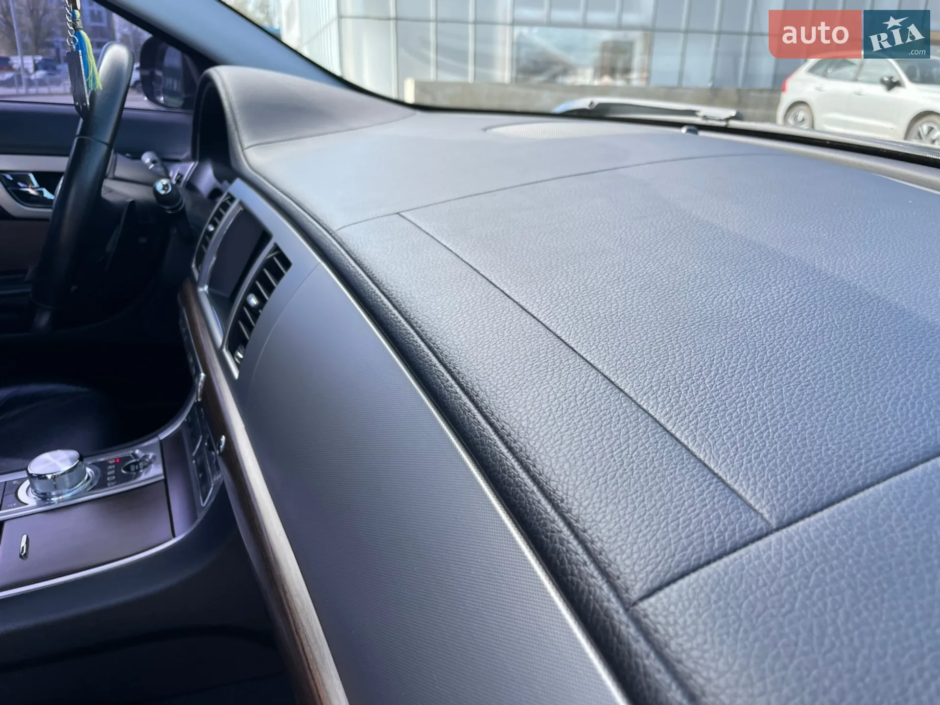 2013 Jaguar XF - мініатюра 38