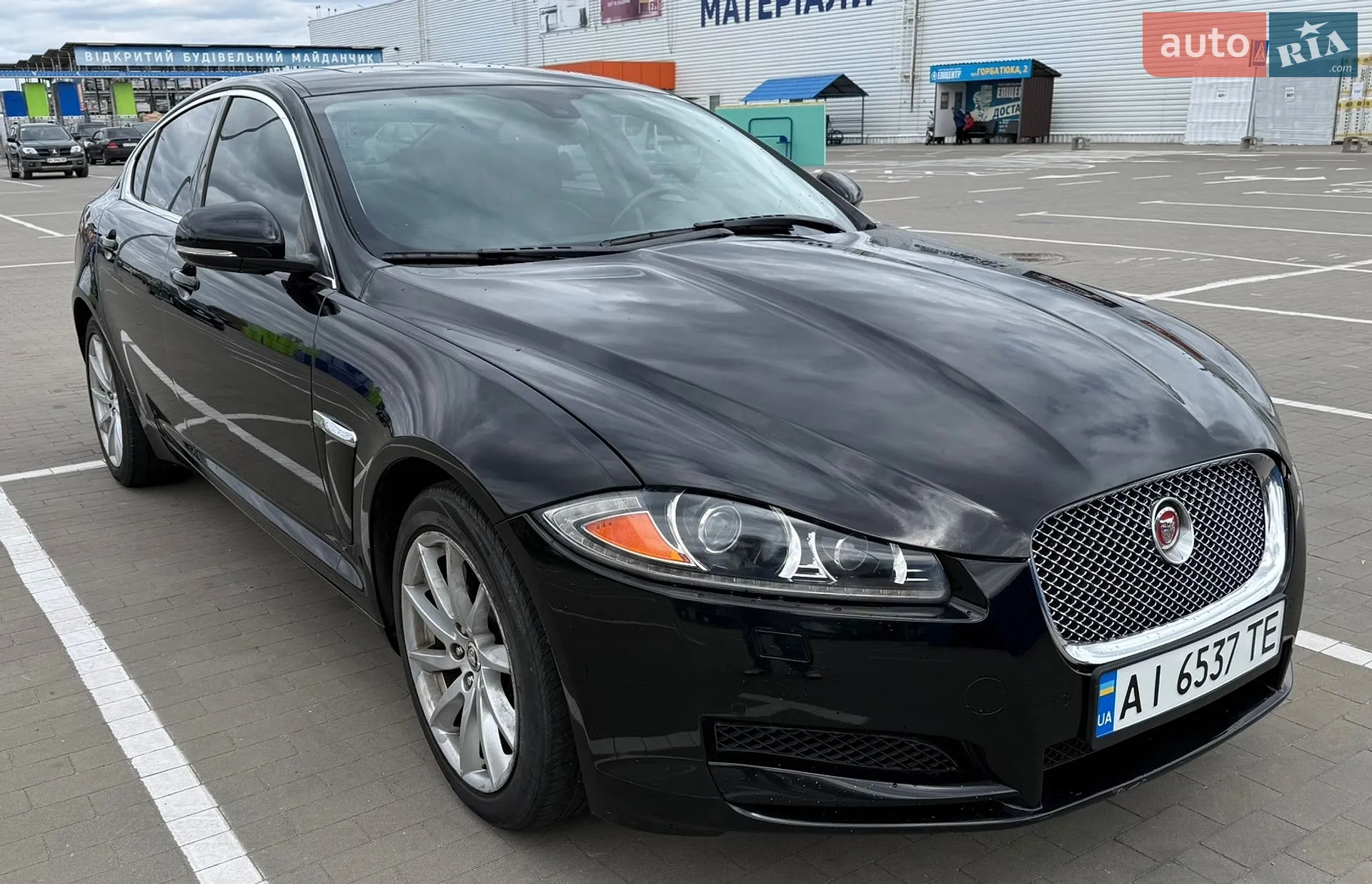 2012 Jaguar XF - мініатюра 3