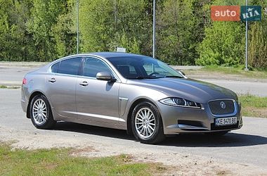 Седан Jaguar XF 2012 в Дніпрі