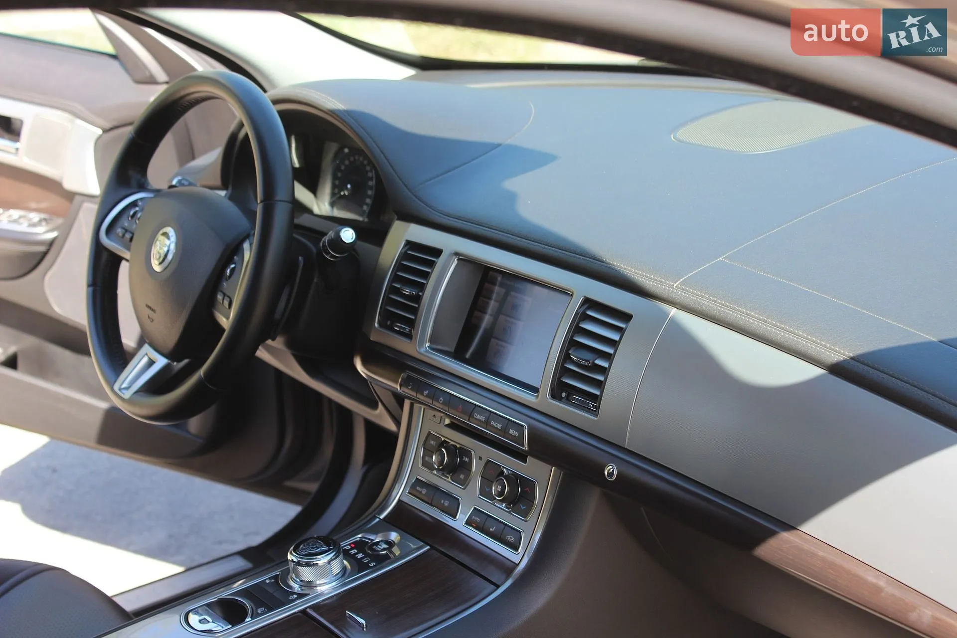 2012 Jaguar XF - мініатюра 25