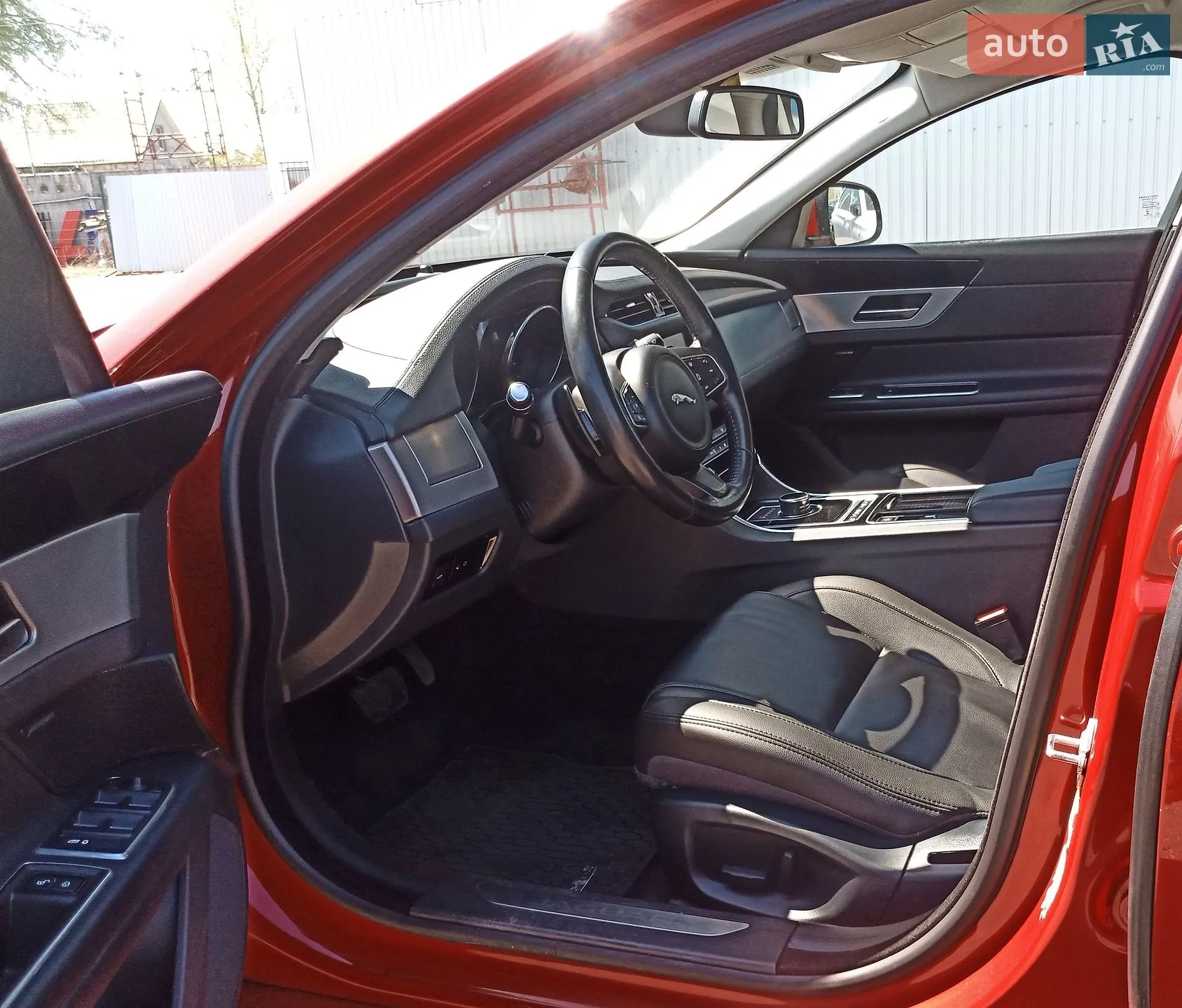 2017 Jaguar XF - мініатюра 11