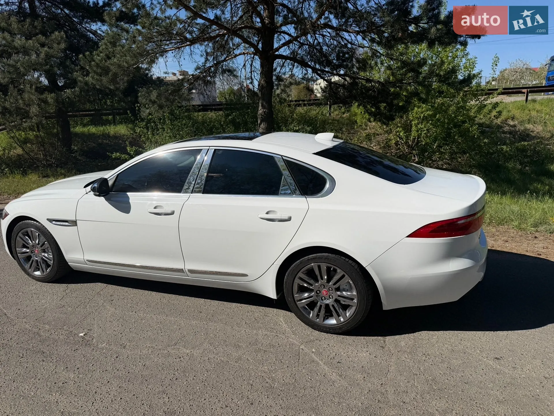 2019 Jaguar XF - мініатюра 5
