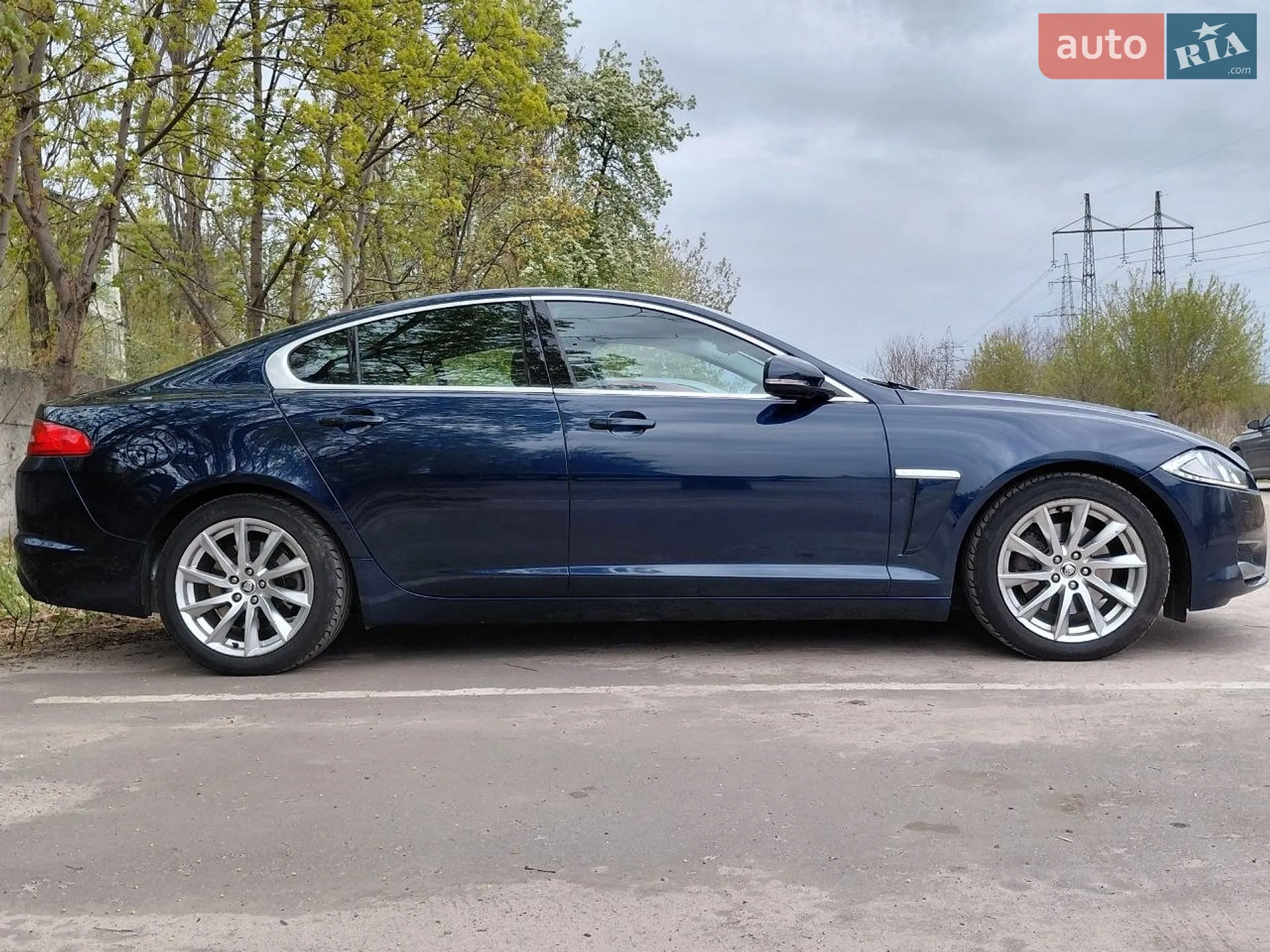 2013 Jaguar XF - мініатюра 2