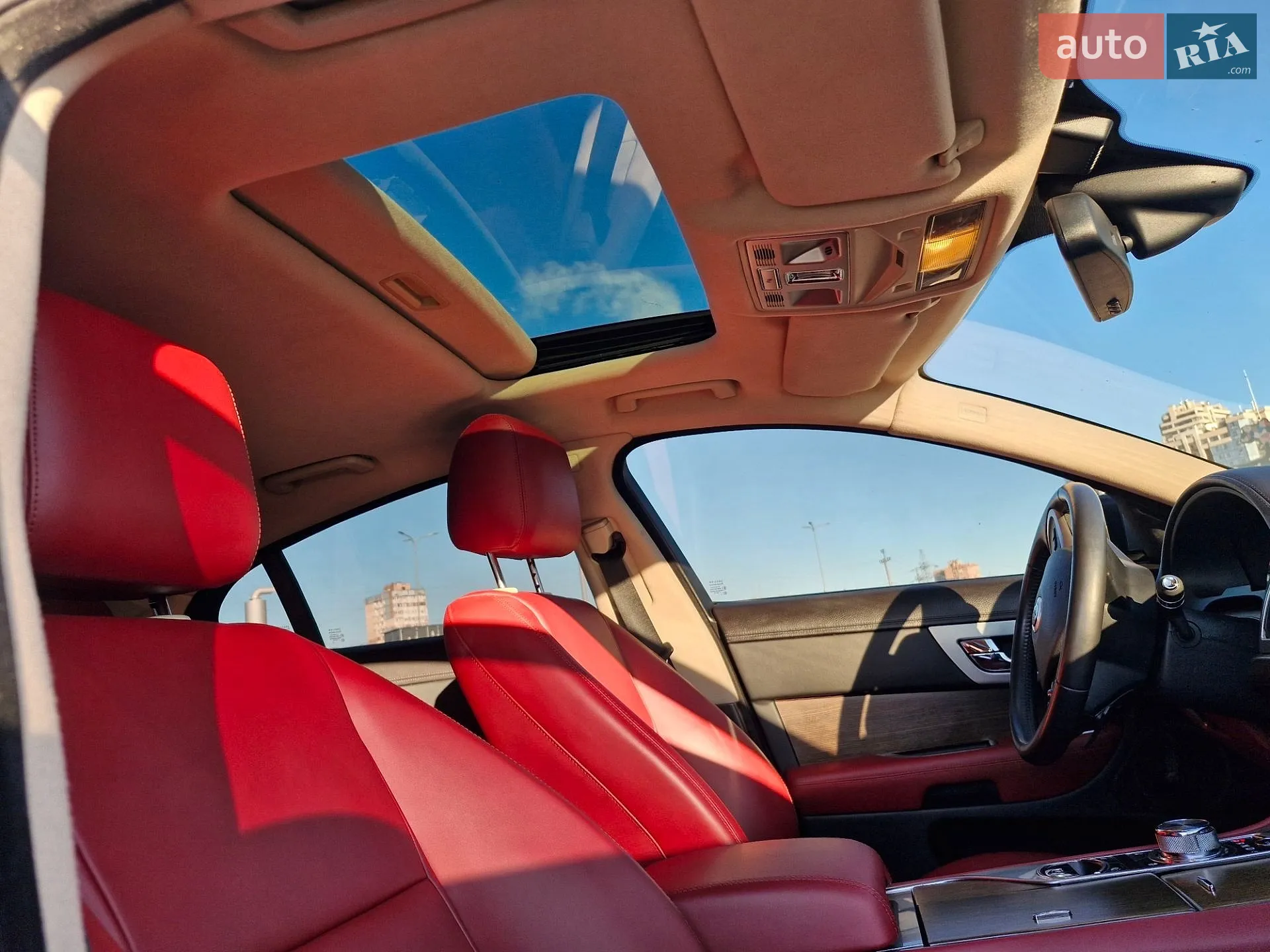 2013 Jaguar XF - мініатюра 16