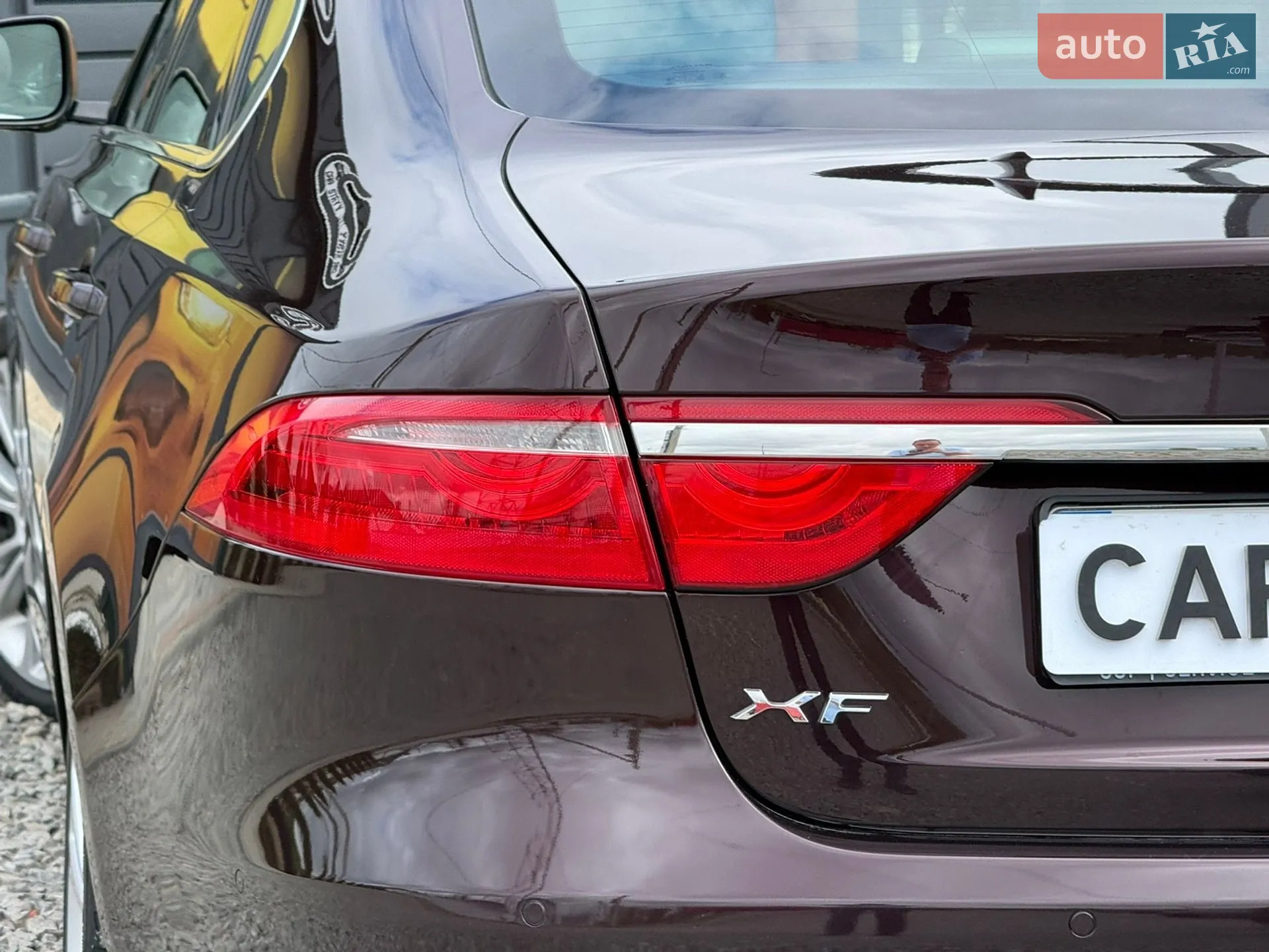 2018 Jaguar XF - мініатюра 16