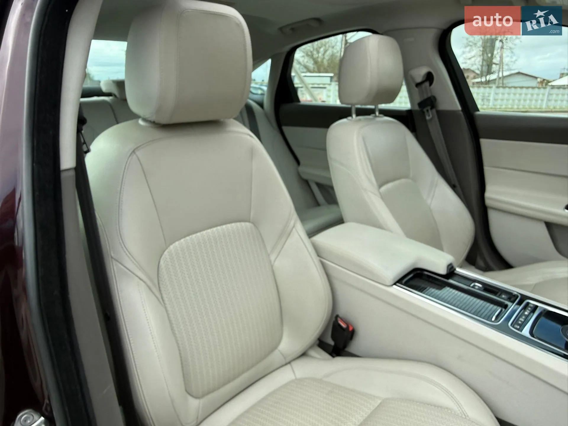 2018 Jaguar XF - мініатюра 26