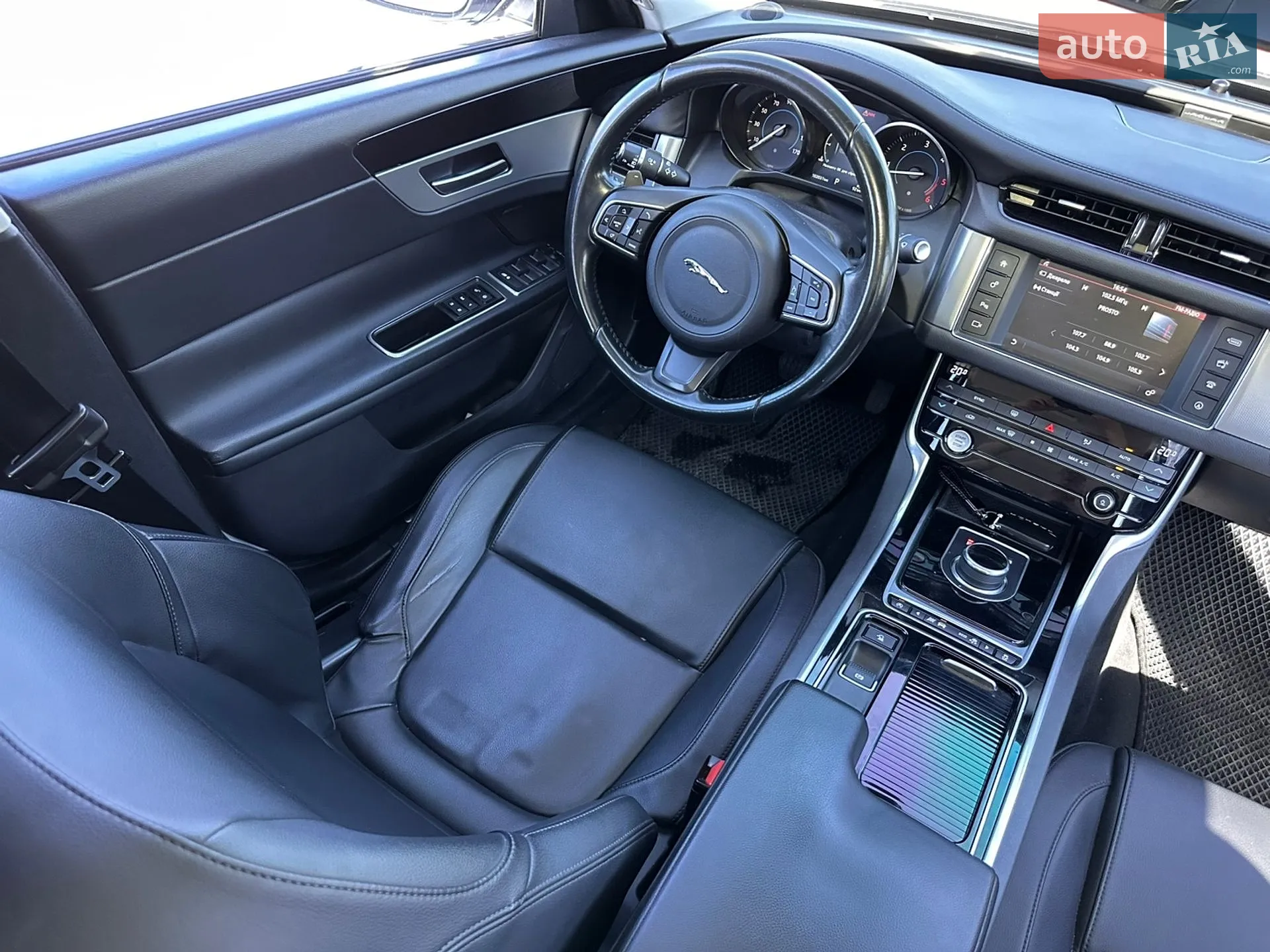 2016 Jaguar XF - мініатюра 24